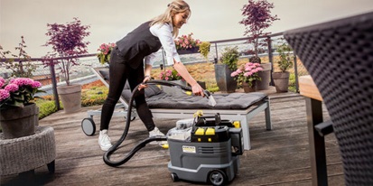 Spray extraction machines